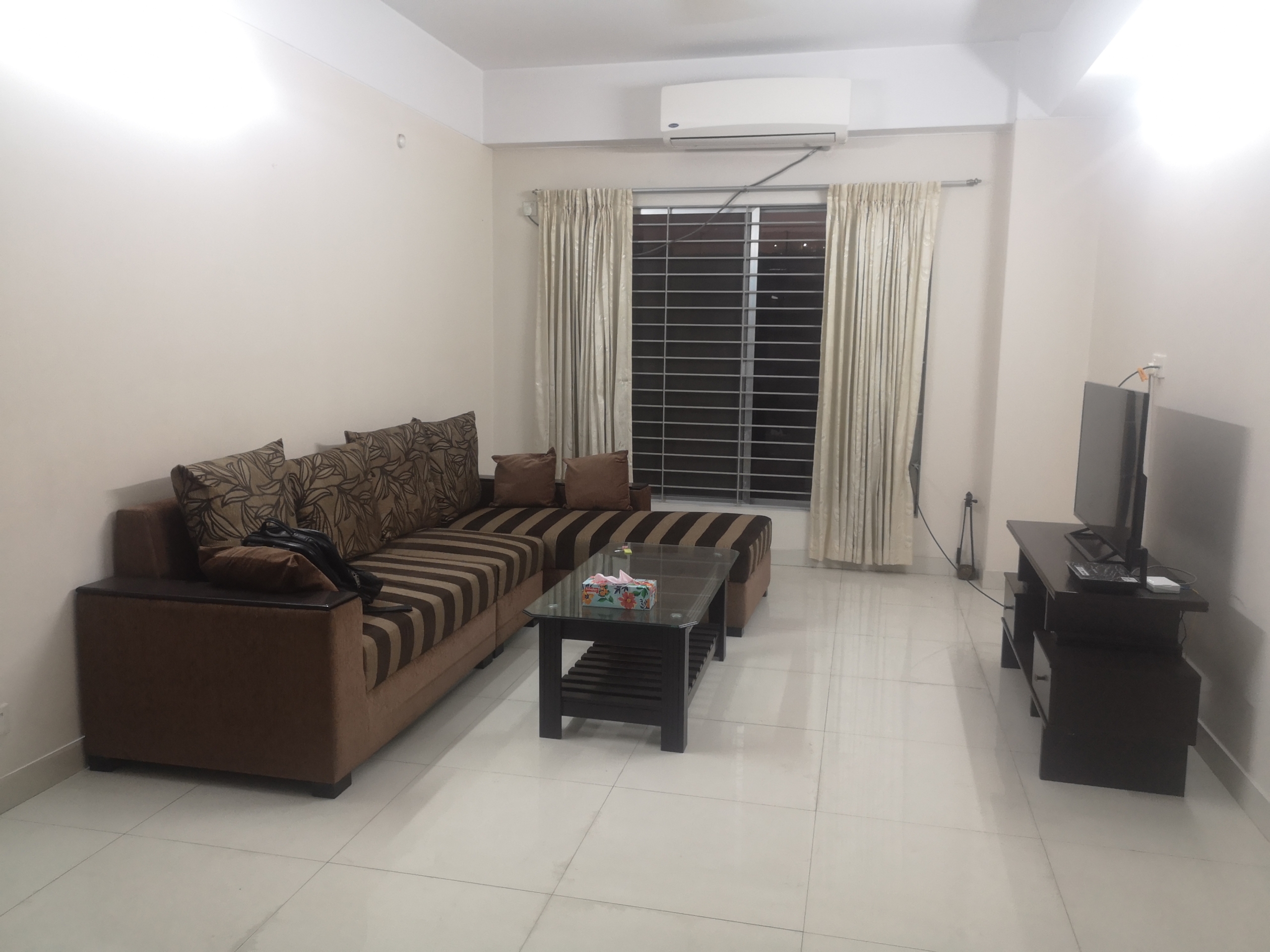 Luxury 2500 Sqft Full Furnished Apartment For Rent at Gulshan-2