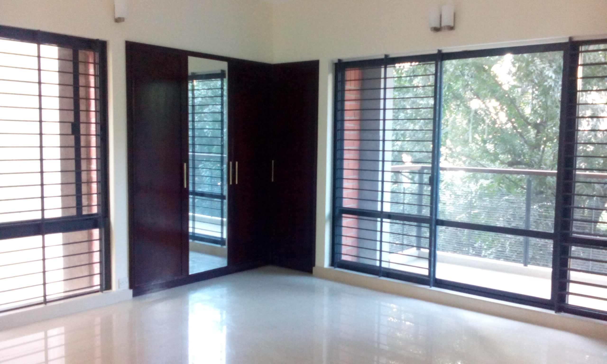 2500 Sqft Apartment for Rent at Gulshan-2